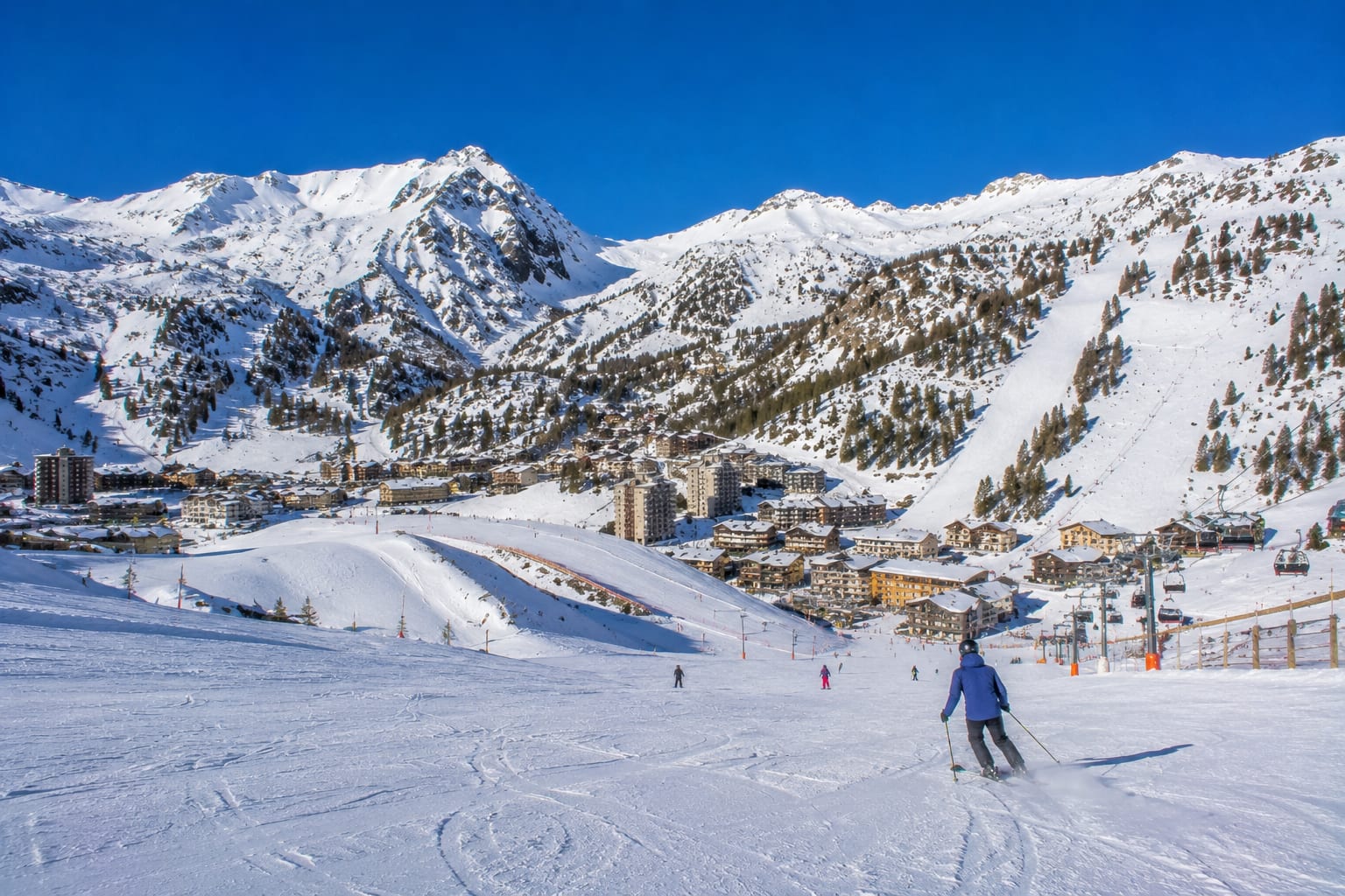Illustration of Isola 2000 ski resort