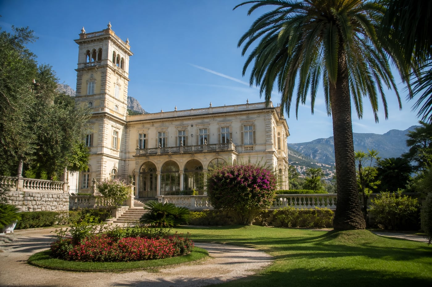 Villa Maria Serena dans le quartier de Garavan a Menton
